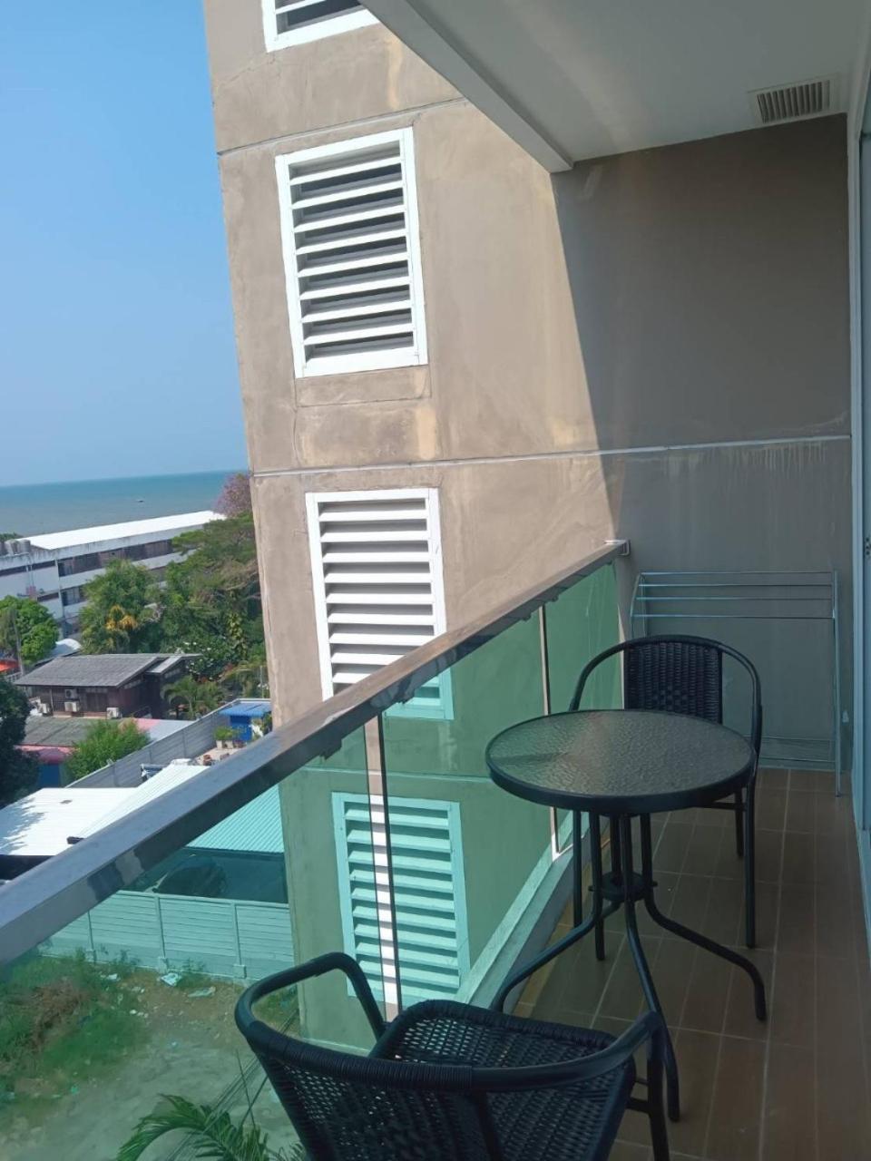 Hill & Sea Balcony 1 Bedroom & 1 Living Room @Blu X Bang Saen Luaran gambar